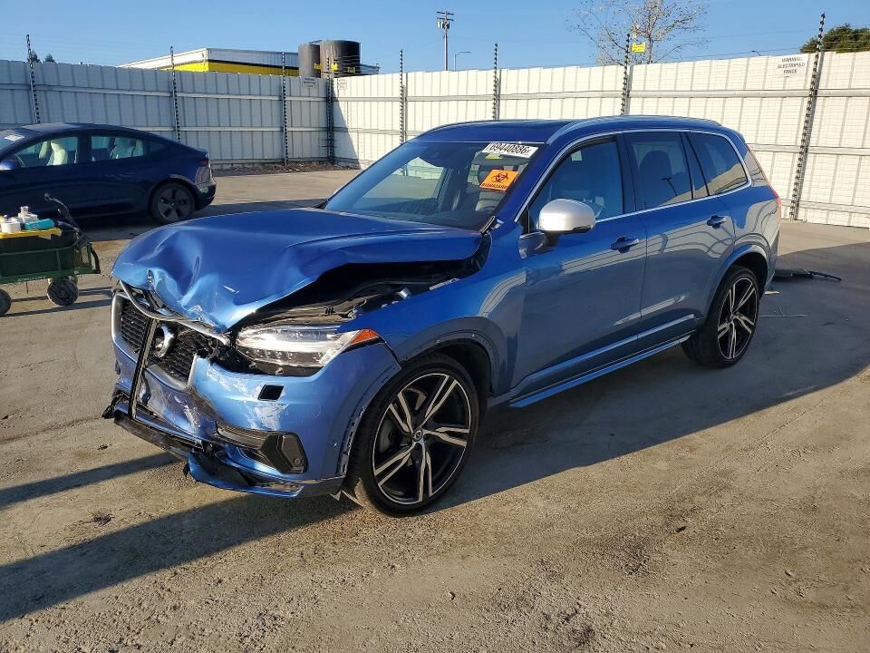 2018 VOLVO XC90