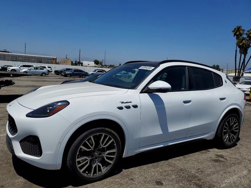 2023 MASERATI Grecale