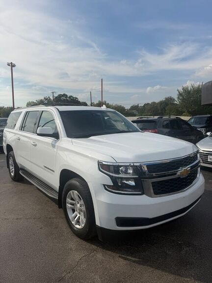 2017 CHEVROLET Suburban