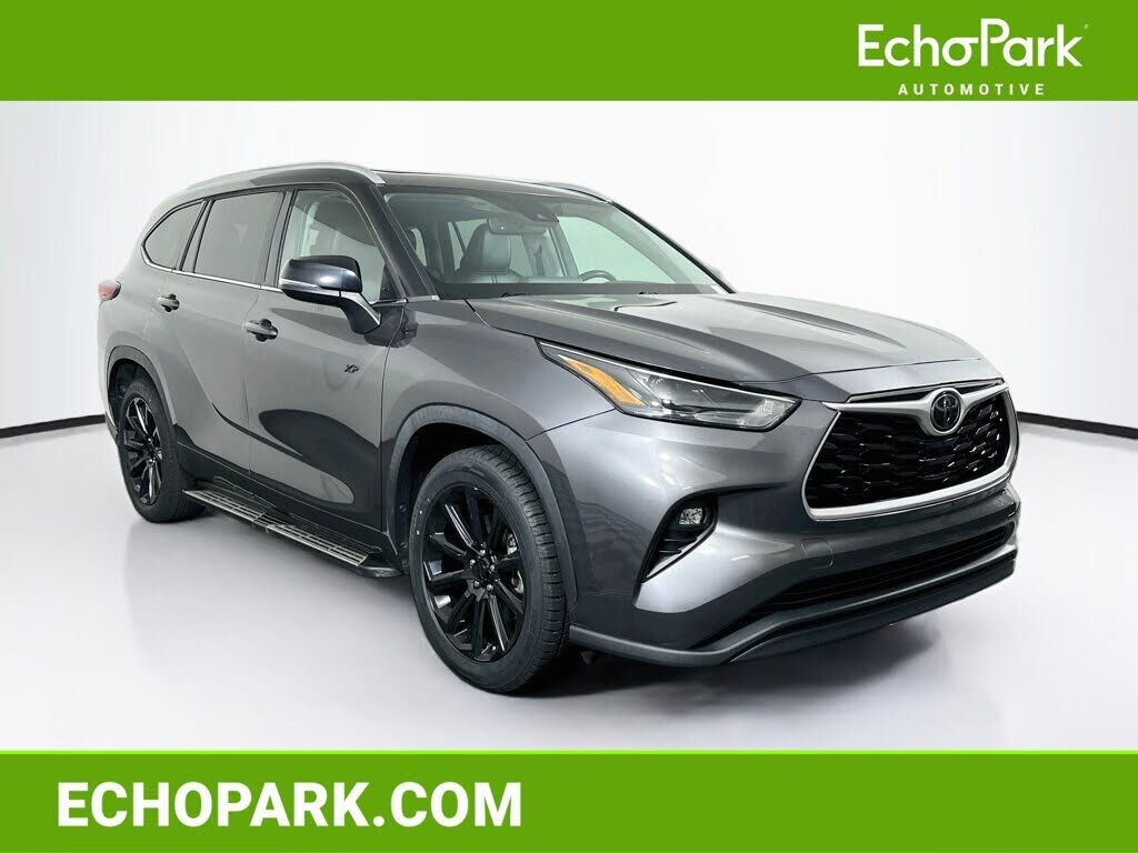 2022 TOYOTA Highlander