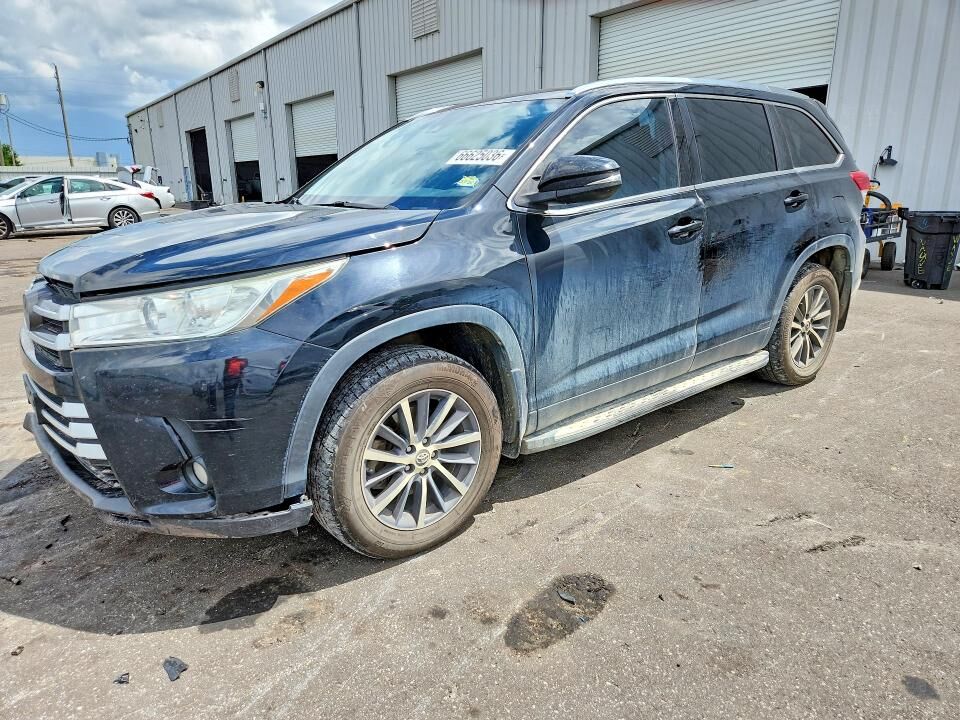 2019 TOYOTA Highlander
