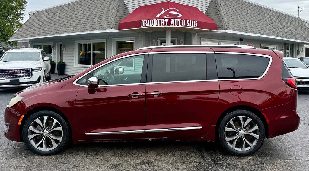 2017 CHRYSLER Pacifica