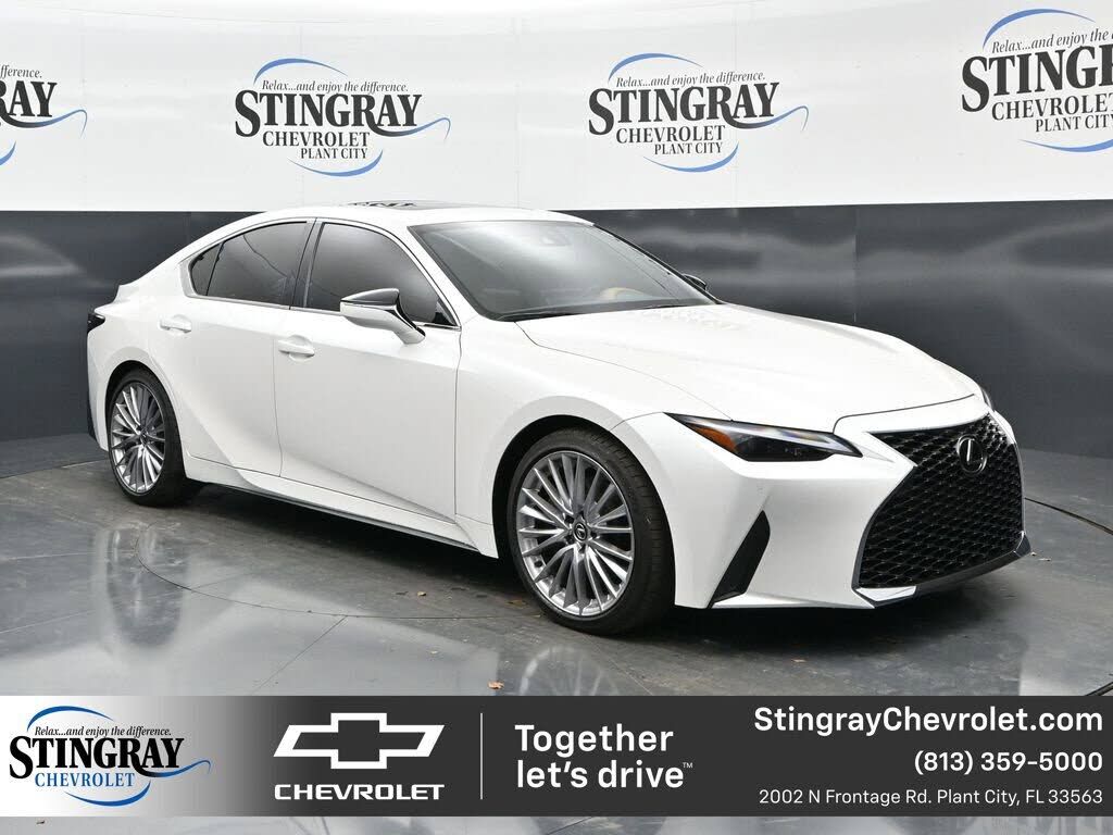 2025 LEXUS IS