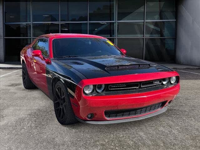 2017 DODGE Challenger