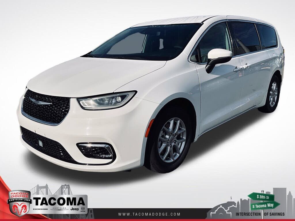2023 CHRYSLER Pacifica