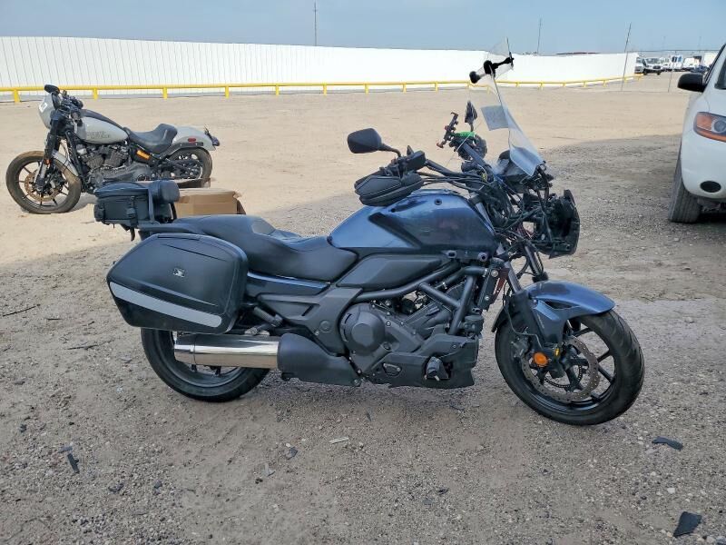 2016 HONDA CT