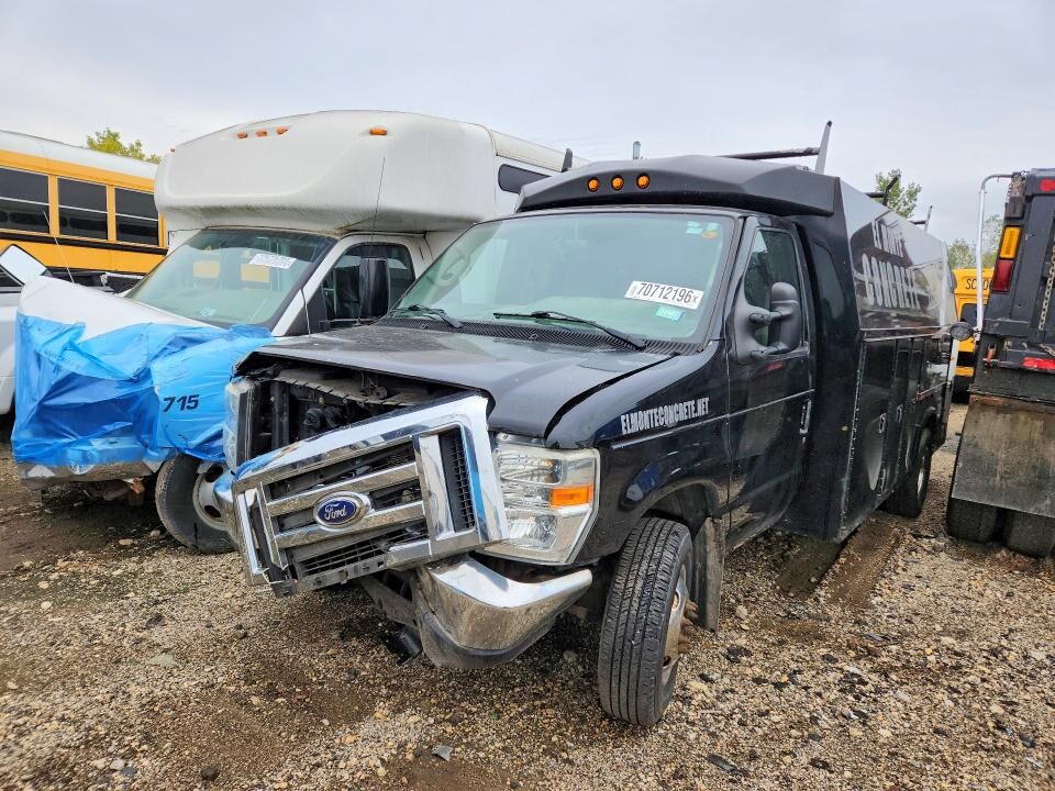 2016 FORD E-450
