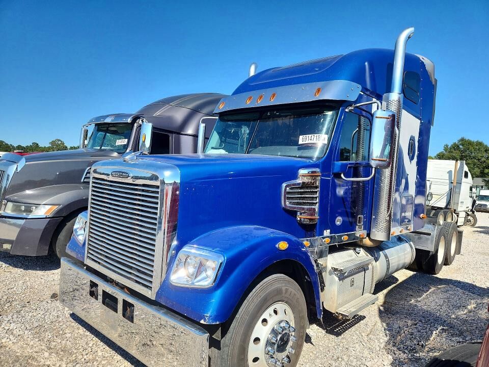 2020 FREIGHTLINER SD122