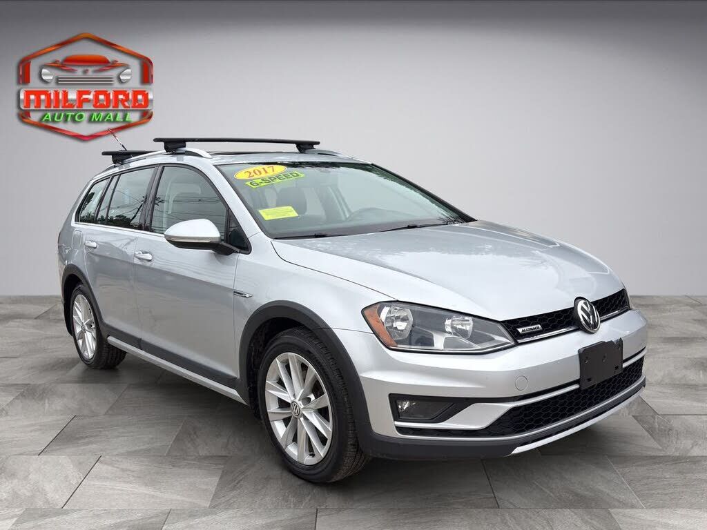 2017 VOLKSWAGEN Golf Alltrack