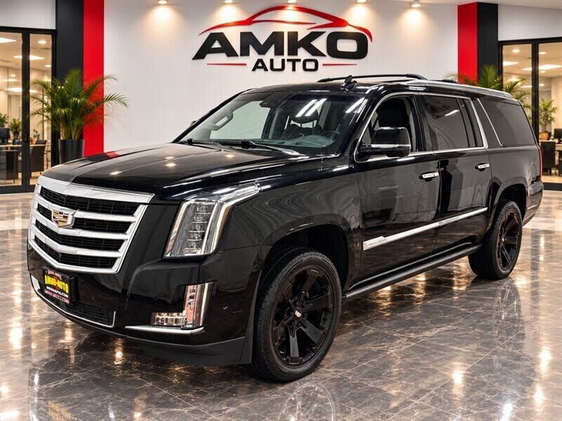 2018 CADILLAC Escalade ESV