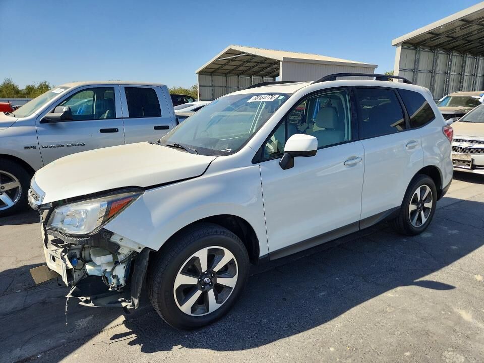 2017 SUBARU Forester