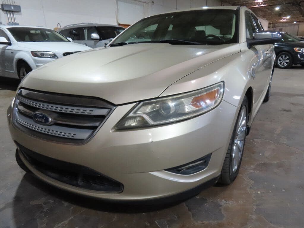 2011 FORD Taurus