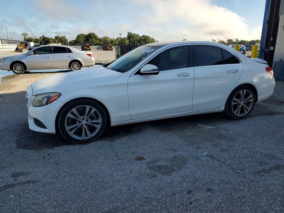 2016 MERCEDES-BENZ C-Class