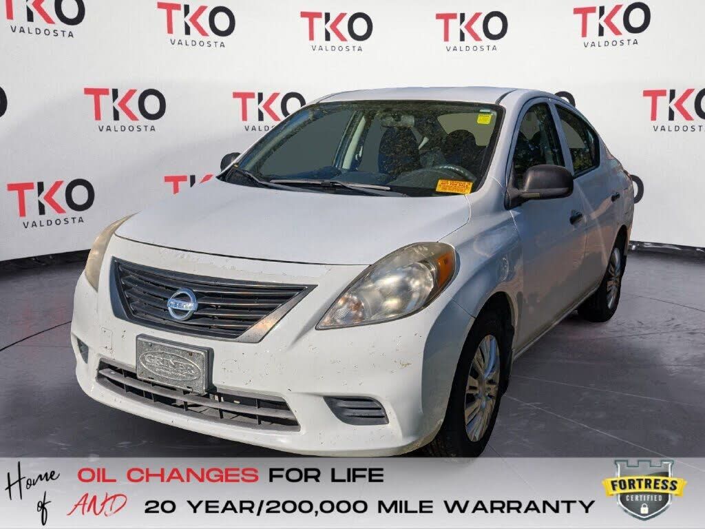 2012 NISSAN Versa