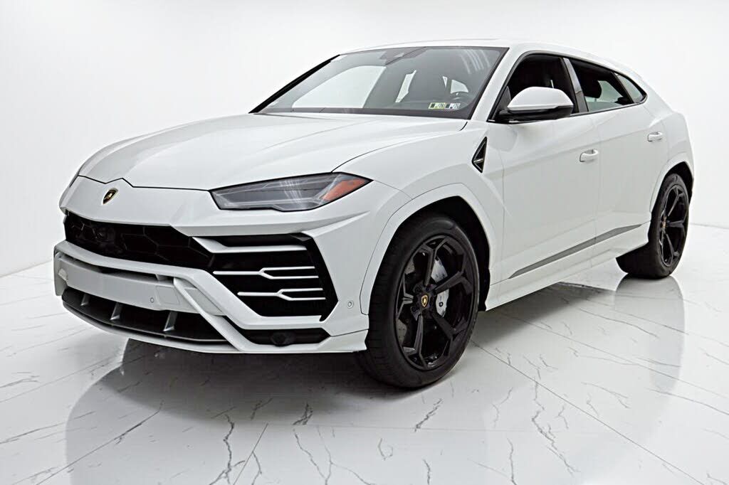 2020 LAMBORGHINI URUS