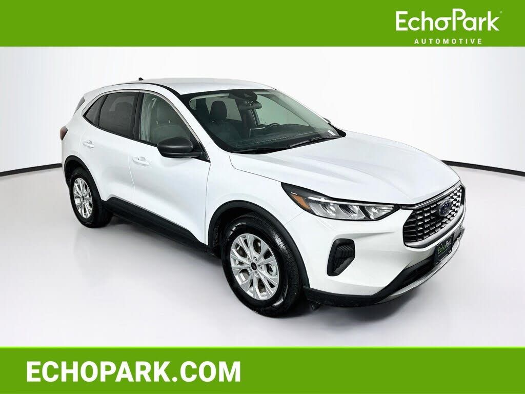 2024 FORD Escape