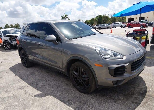 2016 PORSCHE Cayenne