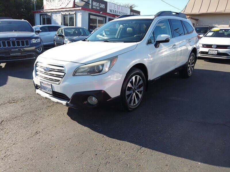 2016 SUBARU Outback