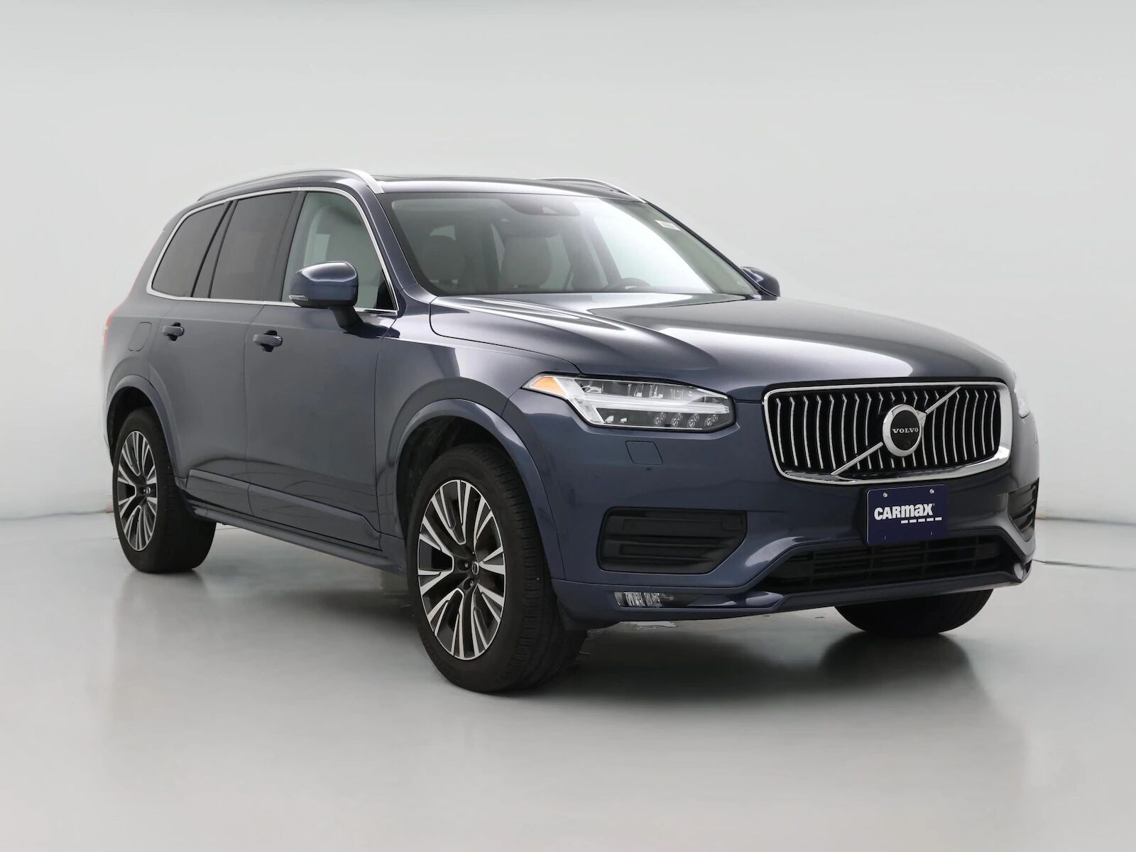 2022 VOLVO XC90