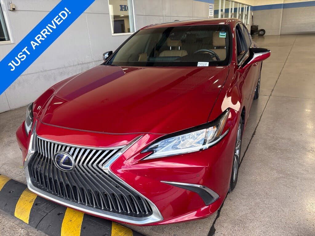 2021 LEXUS ES