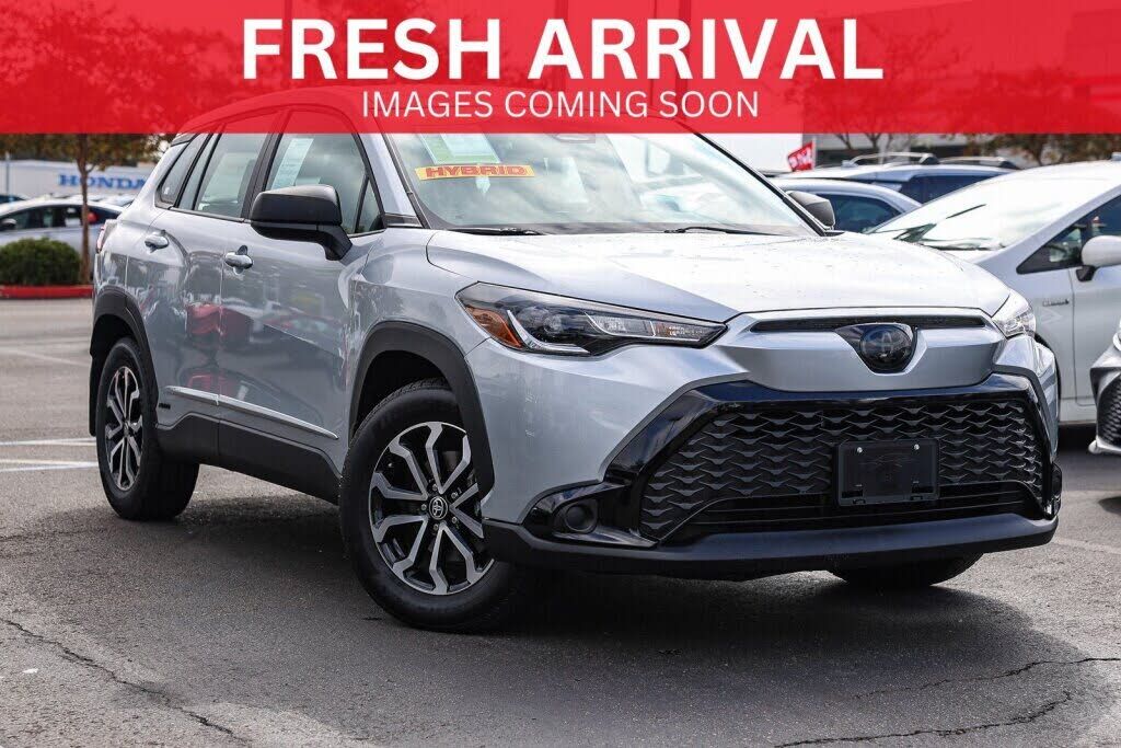 2024 TOYOTA COROLLA