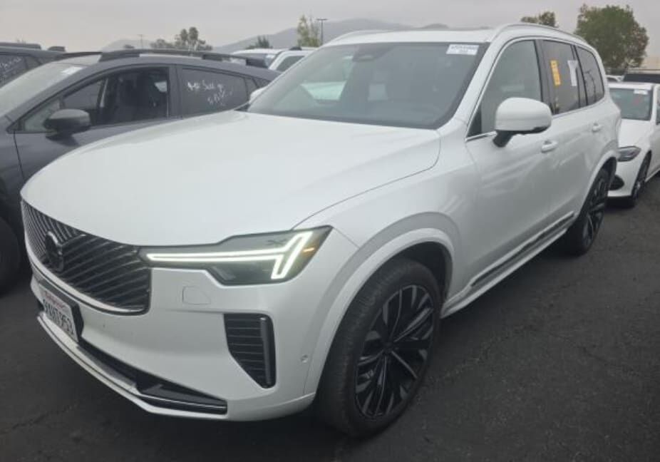 2026 VOLVO XC90