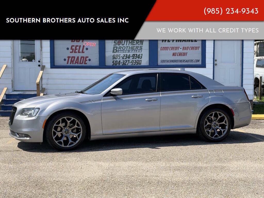 2017 CHRYSLER 300