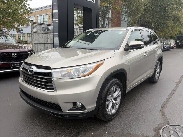 2015 TOYOTA Highlander