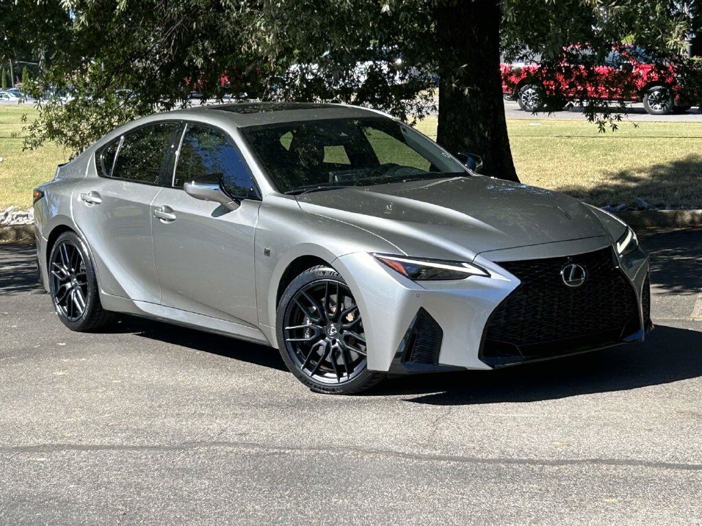 2023 LEXUS IS