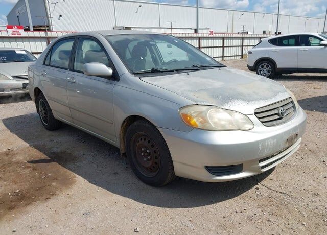 2004 TOYOTA Corolla