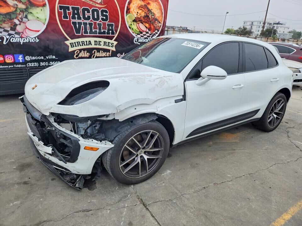 2023 PORSCHE Macan