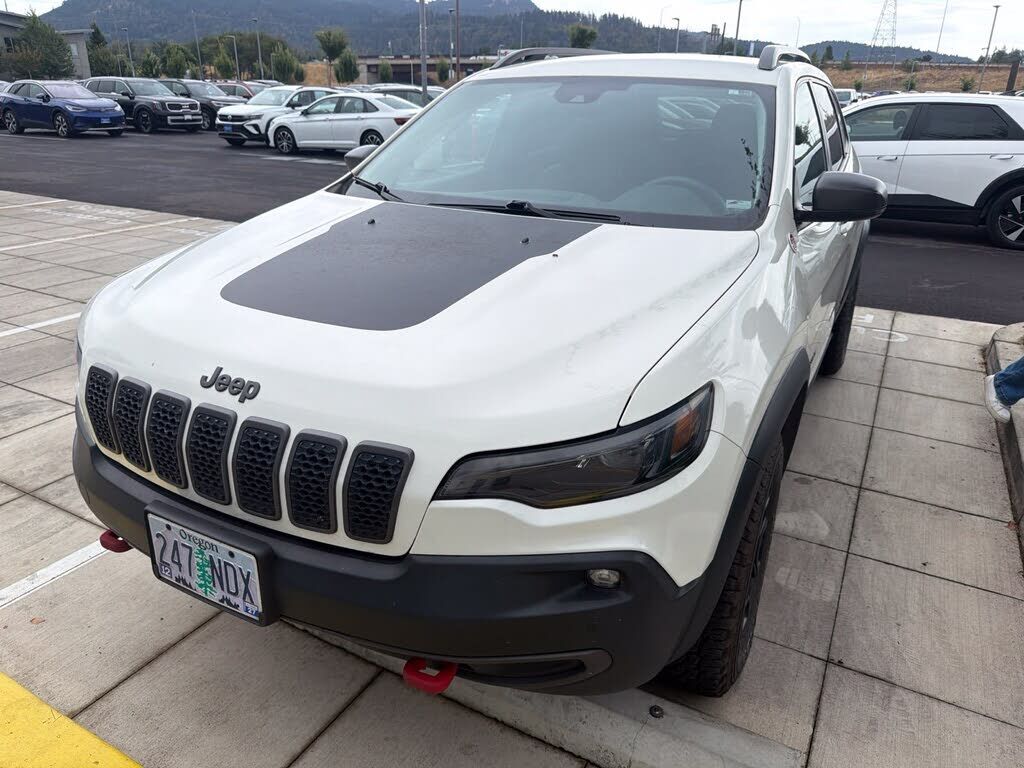 2019 JEEP Cherokee