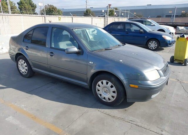 2003 VOLKSWAGEN Jetta