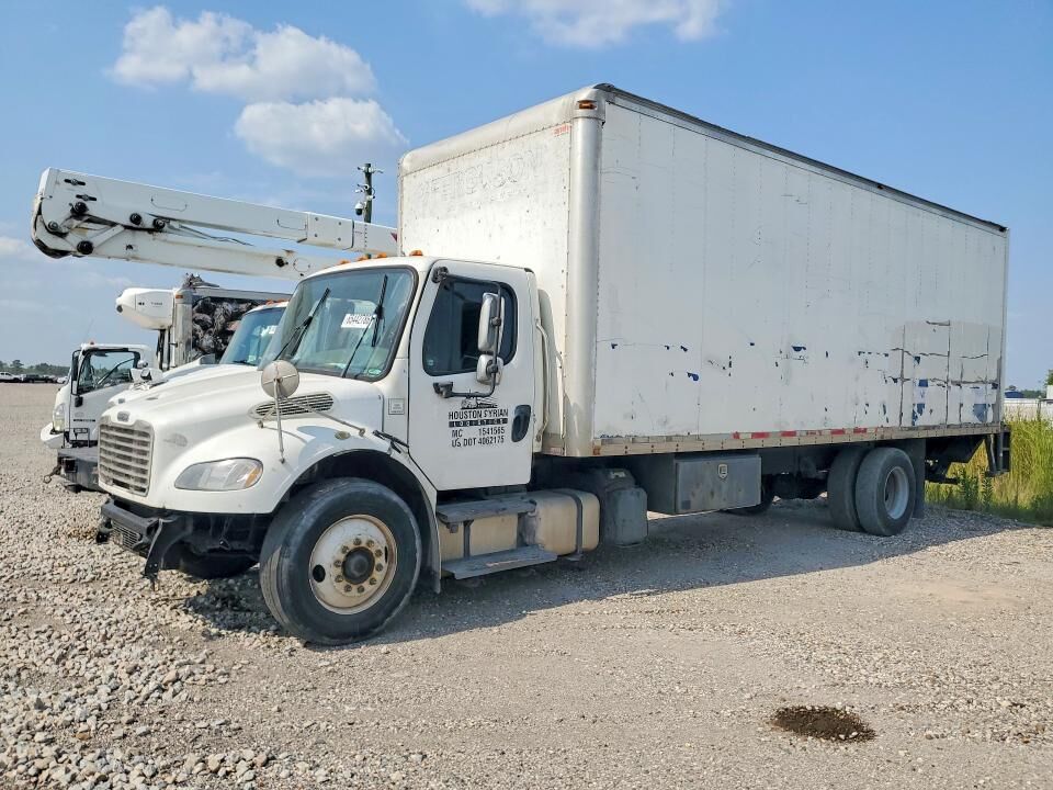 2015 FREIGHTLINER M2