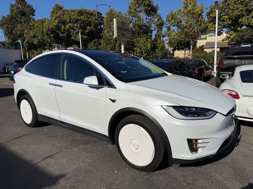 2017 TESLA Model X