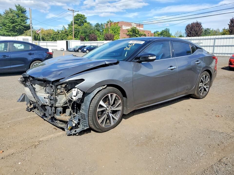 2017 NISSAN Maxima