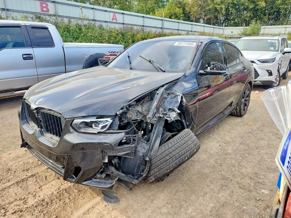 2022 BMW X4