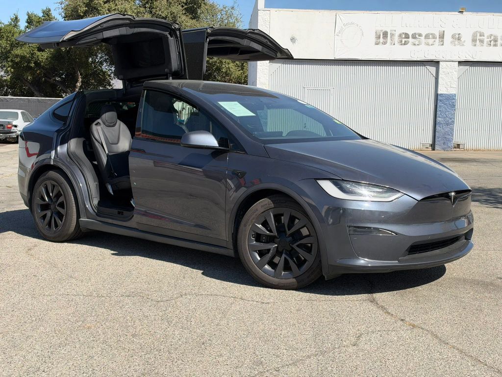 2023 TESLA Model X
