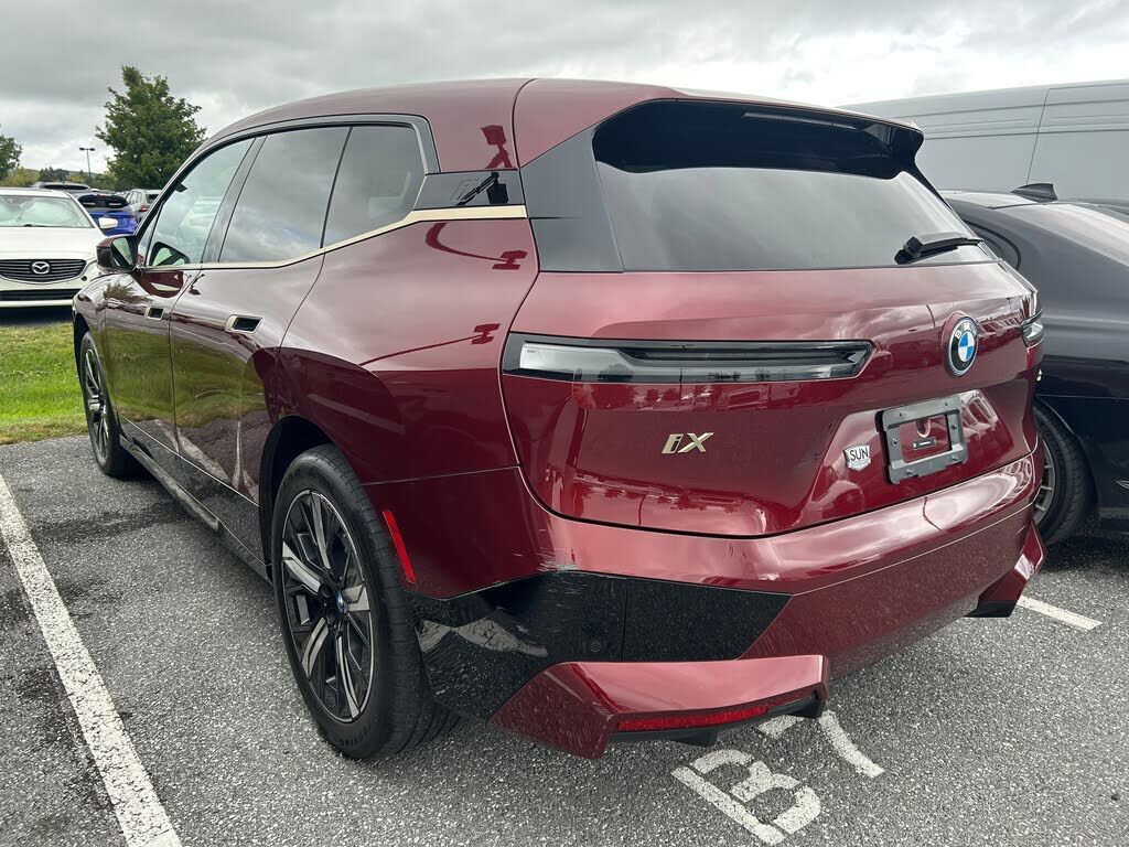 2024 BMW iX