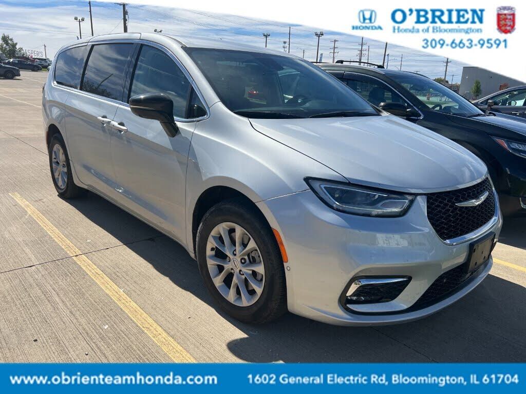 2024 CHRYSLER Pacifica