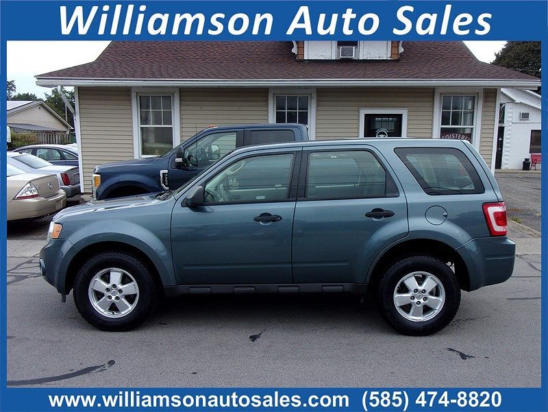 2010 FORD Escape