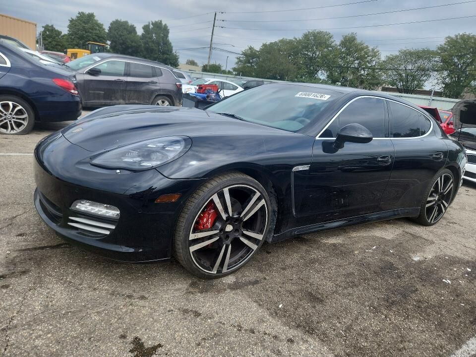 2011 PORSCHE Panamera