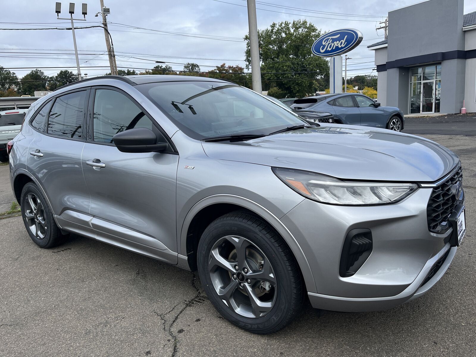 2023 FORD Escape