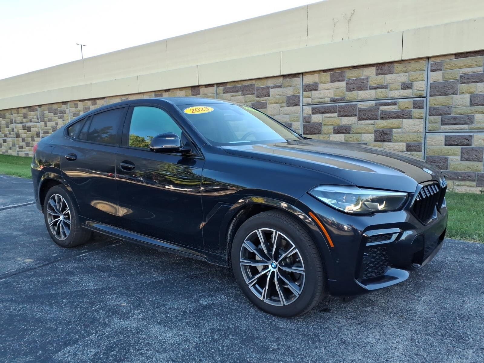 2023 BMW X6