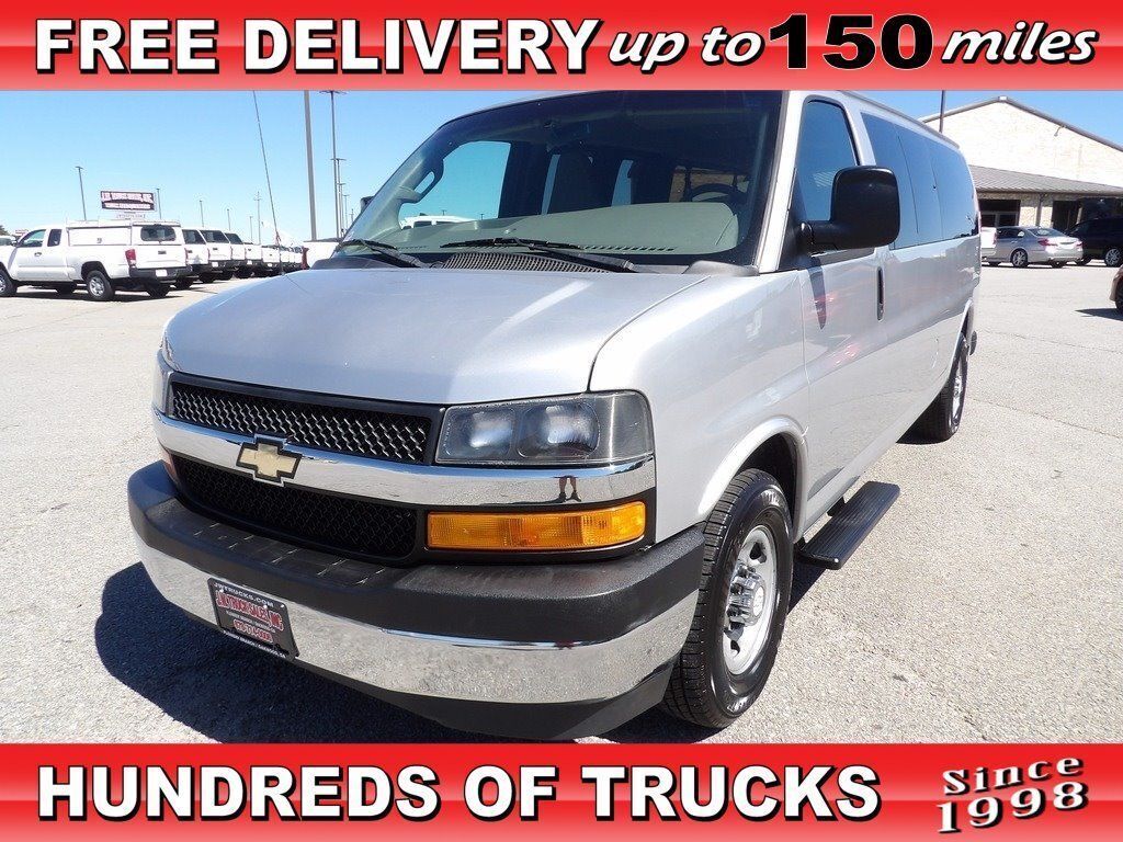2017 CHEVROLET Express