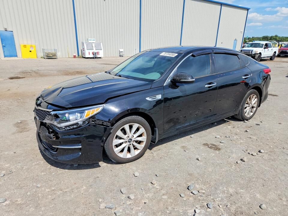 2017 KIA Optima
