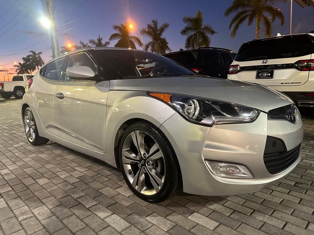 2017 HYUNDAI Veloster