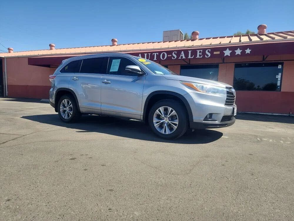 2015 TOYOTA Highlander