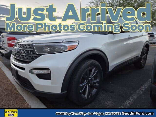 2023 FORD Explorer