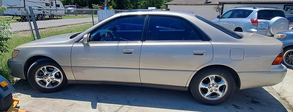 1999 LEXUS ES